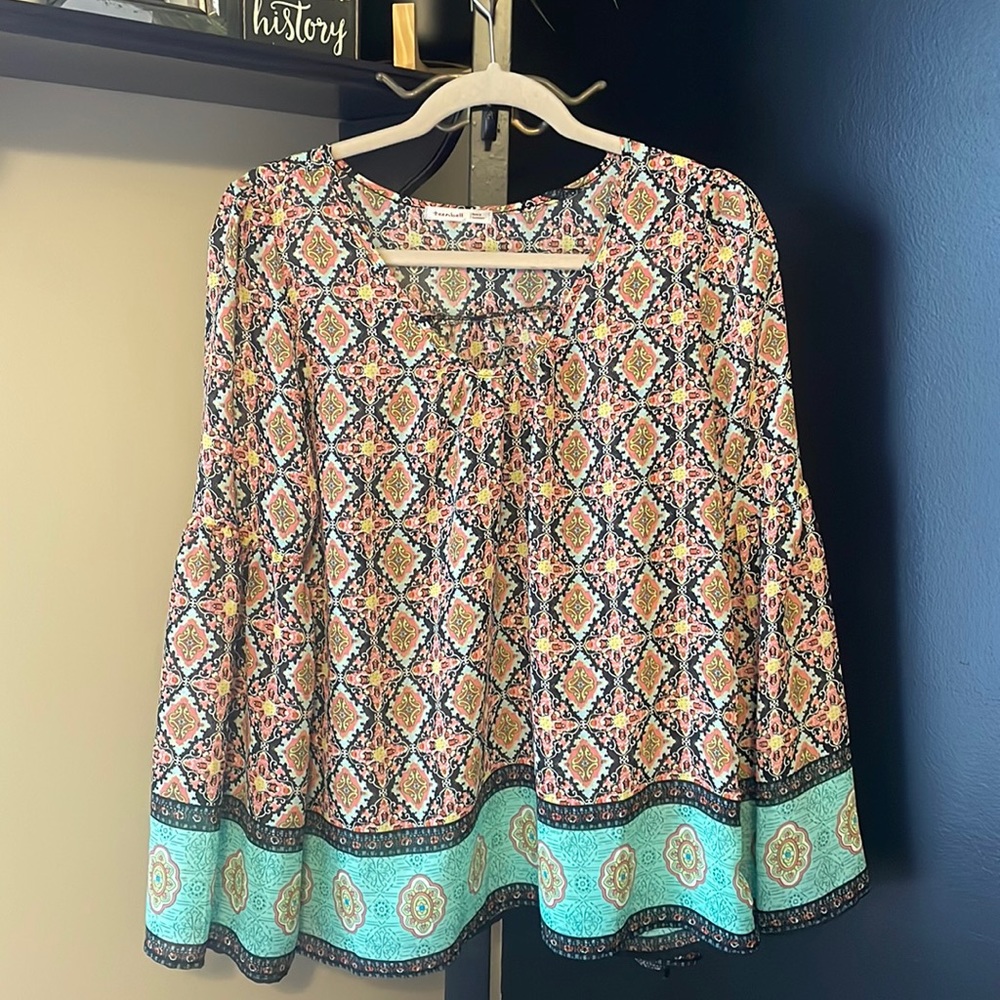 Teenbell Bell-Sleeved Top